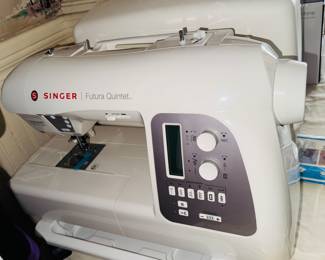 Singer Futura quintet