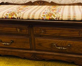 Lane cedar chest