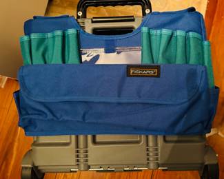 Fiskars rolling storage bag