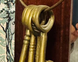 Ring of skeleton keys