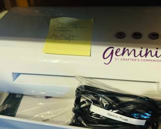 Gemini die, cutting and embossing machine
