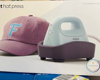 Cricut hat, press