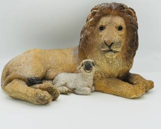 Chalkware lion and lamb