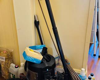 Rainbow vacuum with lots of attachments