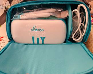 Cricut joy cutting machine and carrying case