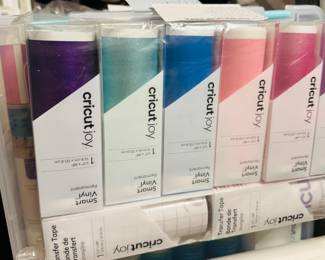 Tons of cricut vinyl