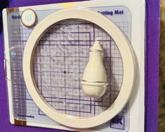 Martha Stewart Circle Cutter new in box