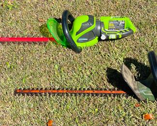 Hedge trimmers