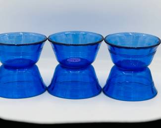 Blue Pyrex custard cups