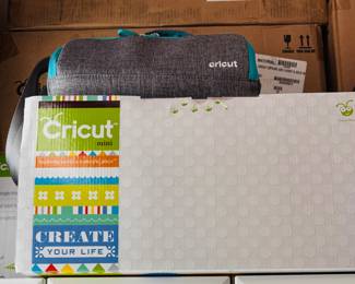 Cricut minis