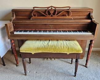  Vintage J & C Fischer Console Piano – Serial #191803 – New York – Includes Matching Bench