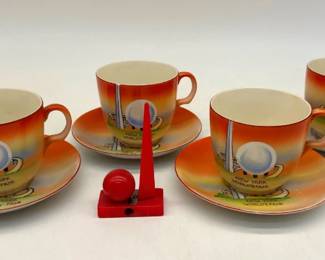 New York World's Fair 1939 souvenir cups and saucers