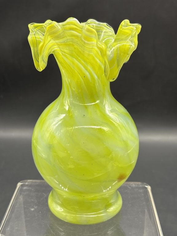 Vtg. Hand Blown Yellow Swirl Glass Ruffled Vase