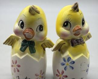 Ceramic Hatching Ducklings Salt & Pepper Shakers