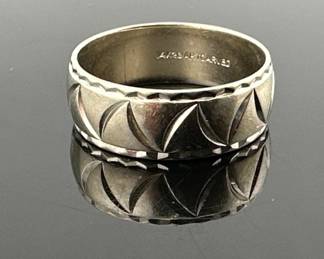 Art Carved men’s 14kt white gold band
