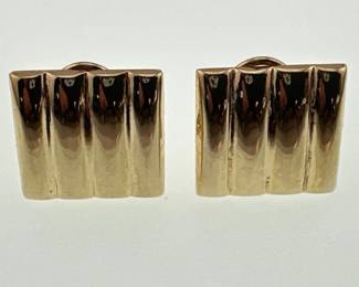 Pair of 14kt gold square ribbed clip earrings