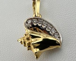 14kt conch pendant with diamonds on 14kt chain