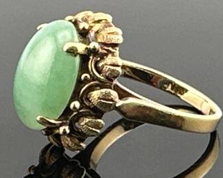 14kt flower form ring with jade cabochon