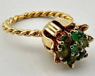 14kt emerald tulip ring