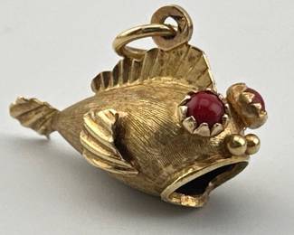 14kt gold vintage fish pendant with coral eyes