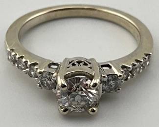 14kt white gold and diamond ring; 3/4 ctw.