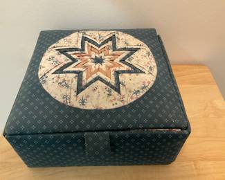 M243 Quilted sewing box