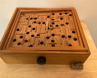M241  vintage wooden labyrinth marble game $14