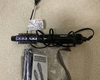 U204  Conair volume series hot iron curling brush set $8.
