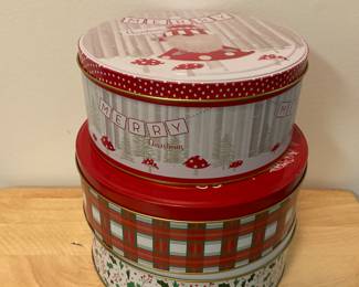 M253 set of 3 Christmas tins $2