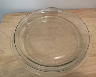 M296 Pyrex pie plates $6