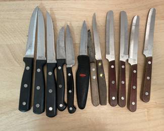 M295 assorted kitchen knives $8