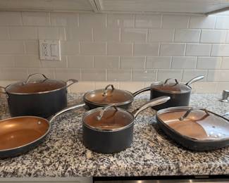 Goliath pot and pan set