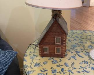 Wooden Cabin Lamp