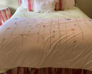Twin Bed & Floral Embroidered Bedding Set