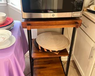 General Electric Microwave & Kitchen Cart