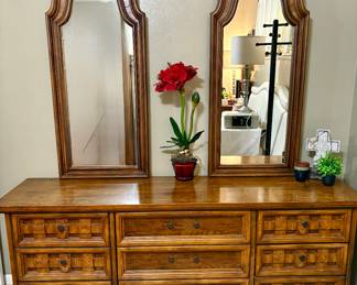Beautiful vintage wood with checker board drawers and arched mirrors. in great shape. Pick up now. 