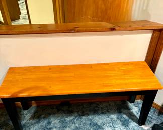 Pretty wood and metal accent bench.