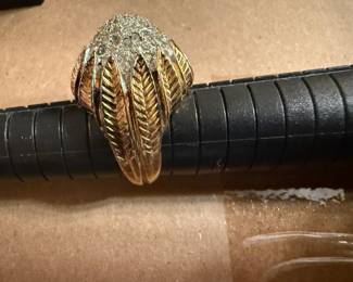 Sterling Silver Size 7 Leaves on Side $18.00