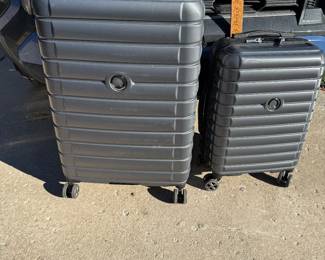 Set of Luggage $20.00