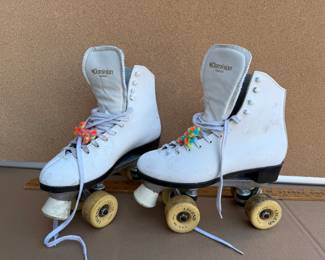 Dominion Roller Skates Bottoms Marked 10 $8.00