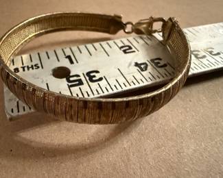 Costume Bracelet $3.00