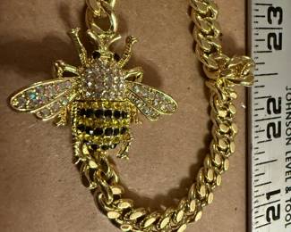 Bee Bracelet $4.00