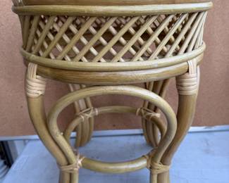 Small Accent Table $15.00