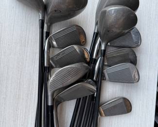 Vulcan Q-Point Set of Golf Clubs $60.00