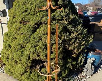 Clothing Rack, Has Top Ring Separation $15.00