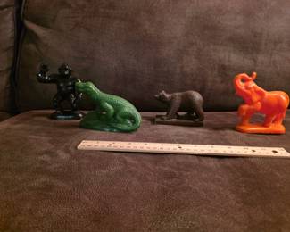 4 Mold a Ramas $20.00