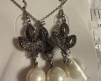 Earrings and Necklace Set $6.00