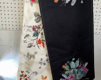 2 Table Runners $18.00