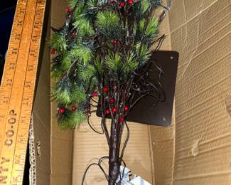 Jule New in Box Light Up Tree $38.00