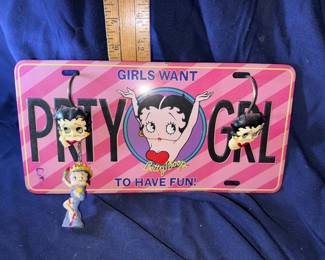 Betty Boop Plate and Hooks $3.00